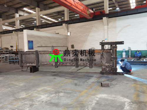 蘇州鋼管噴漆加工